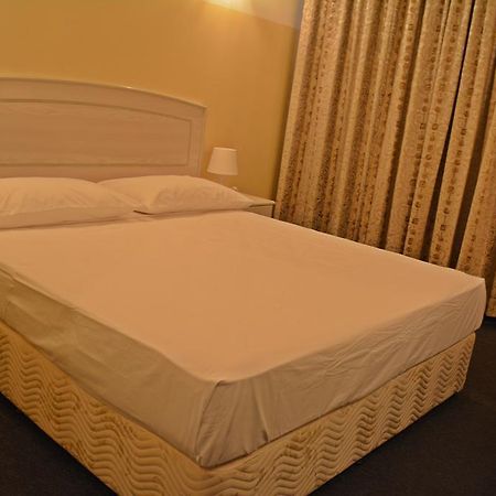 Queen'S Hotel Dubai Eksteriør bilde